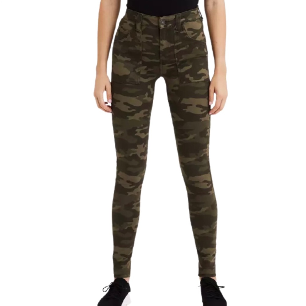 AE Next Level High-Waisted Camo Jeggings
